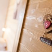 Chalet Les Sauges has 5 ensuite bedrooms, 3 x twins & 2 x triple bedrooms, sleeps 10-12 